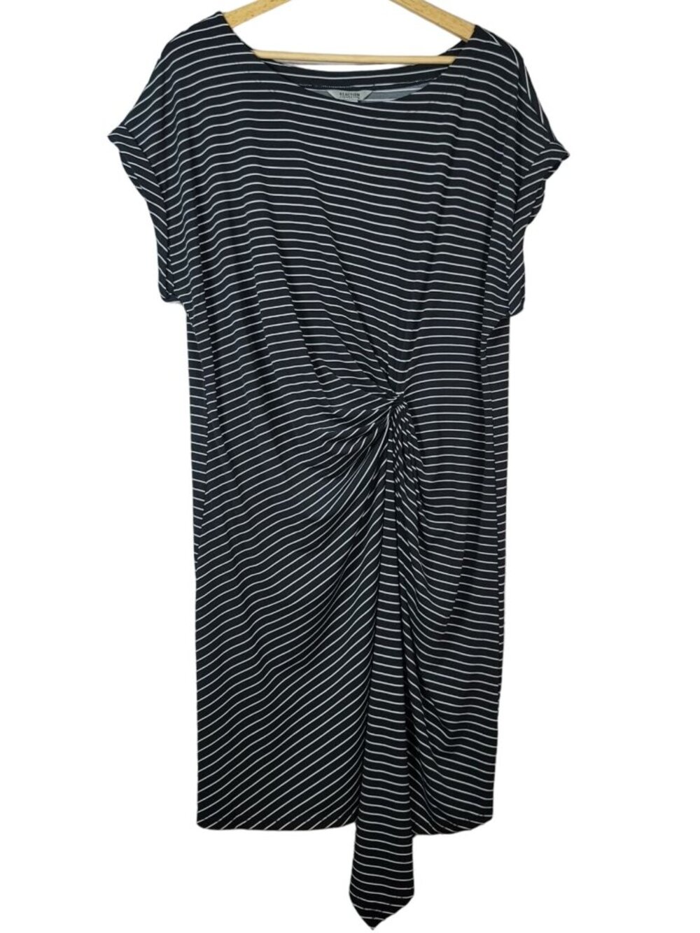 Kenneth Cole Reaction Stretchy Dress Black XXL Short Sleeve Knee Striped Shift